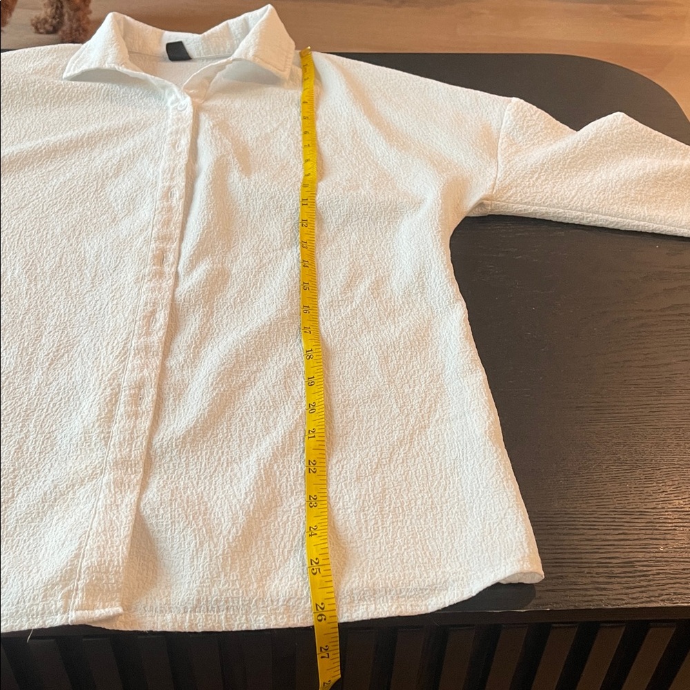 White Textured Button-Up Shirt - Picture 3 of 3